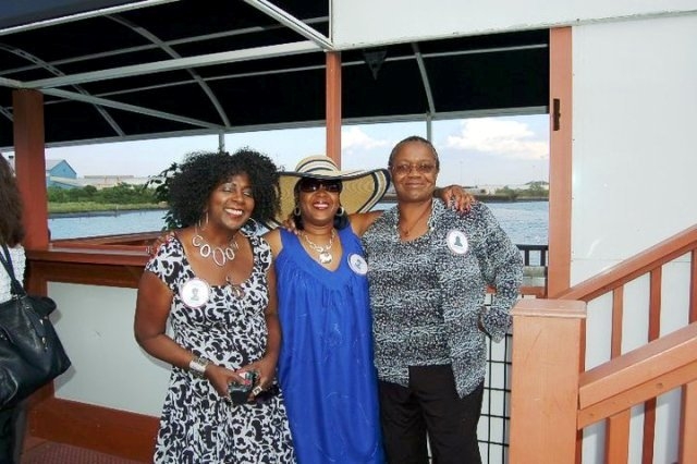 Carolyn Jenkins, Diane Brister Broadwater, and Debbie Dowe